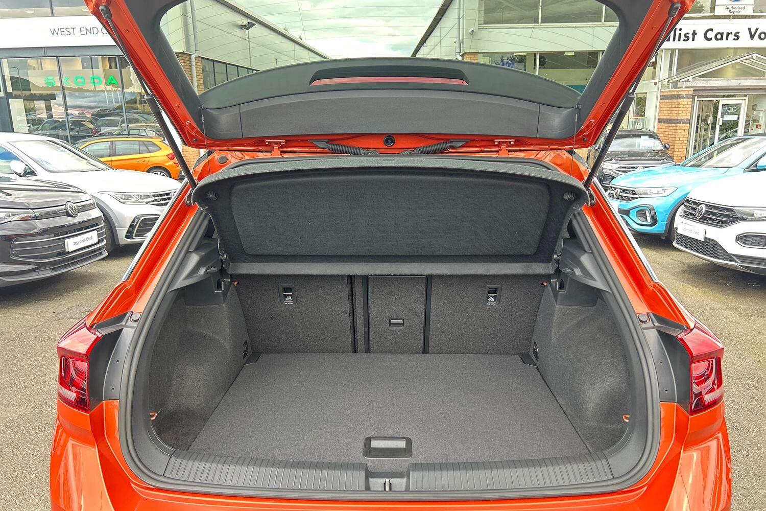 Used Volkswagen T-Roc 2019 for sale - 76108974: Photo 11