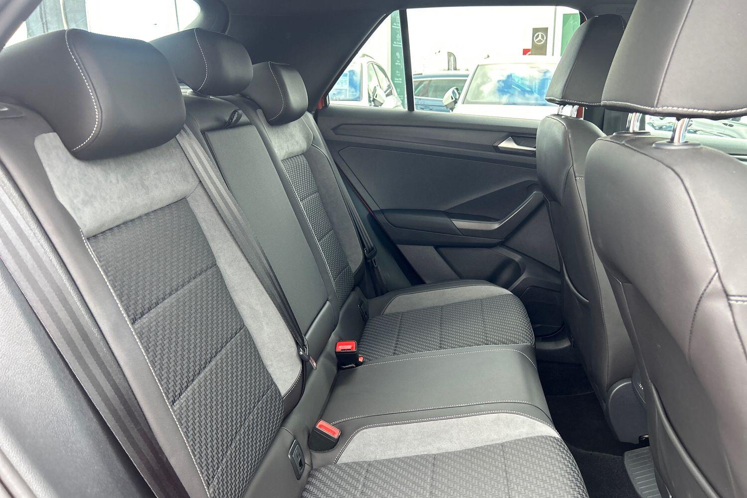 Used Volkswagen T-Roc 2019 for sale - 76108974: Photo 9
