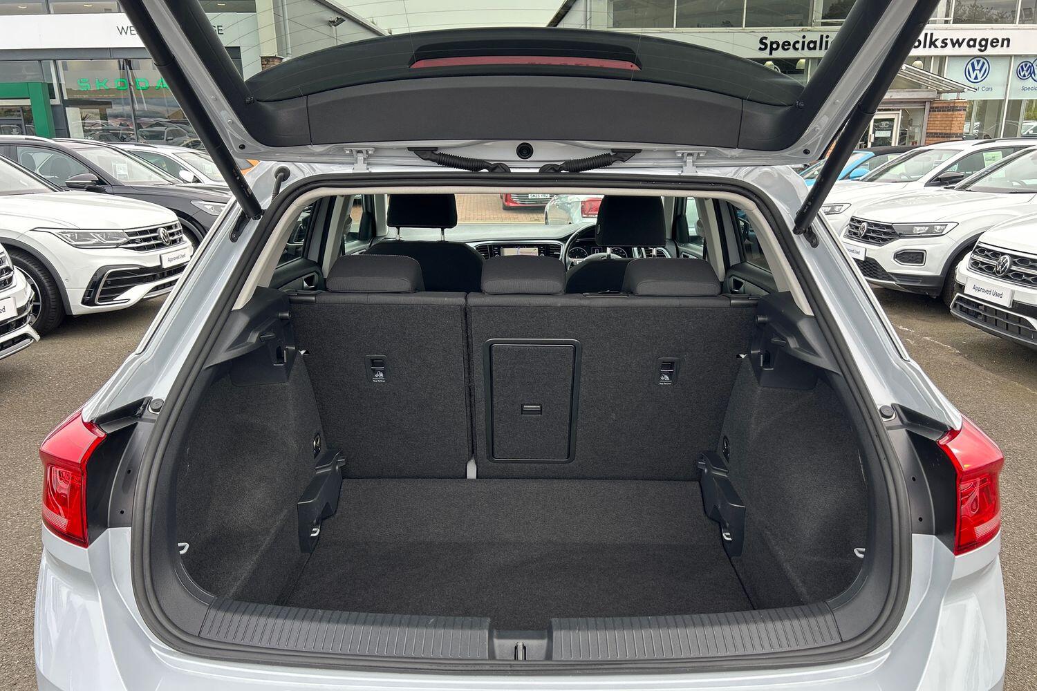 Used Volkswagen T-Roc 2022 for sale - 75915880: Photo 11