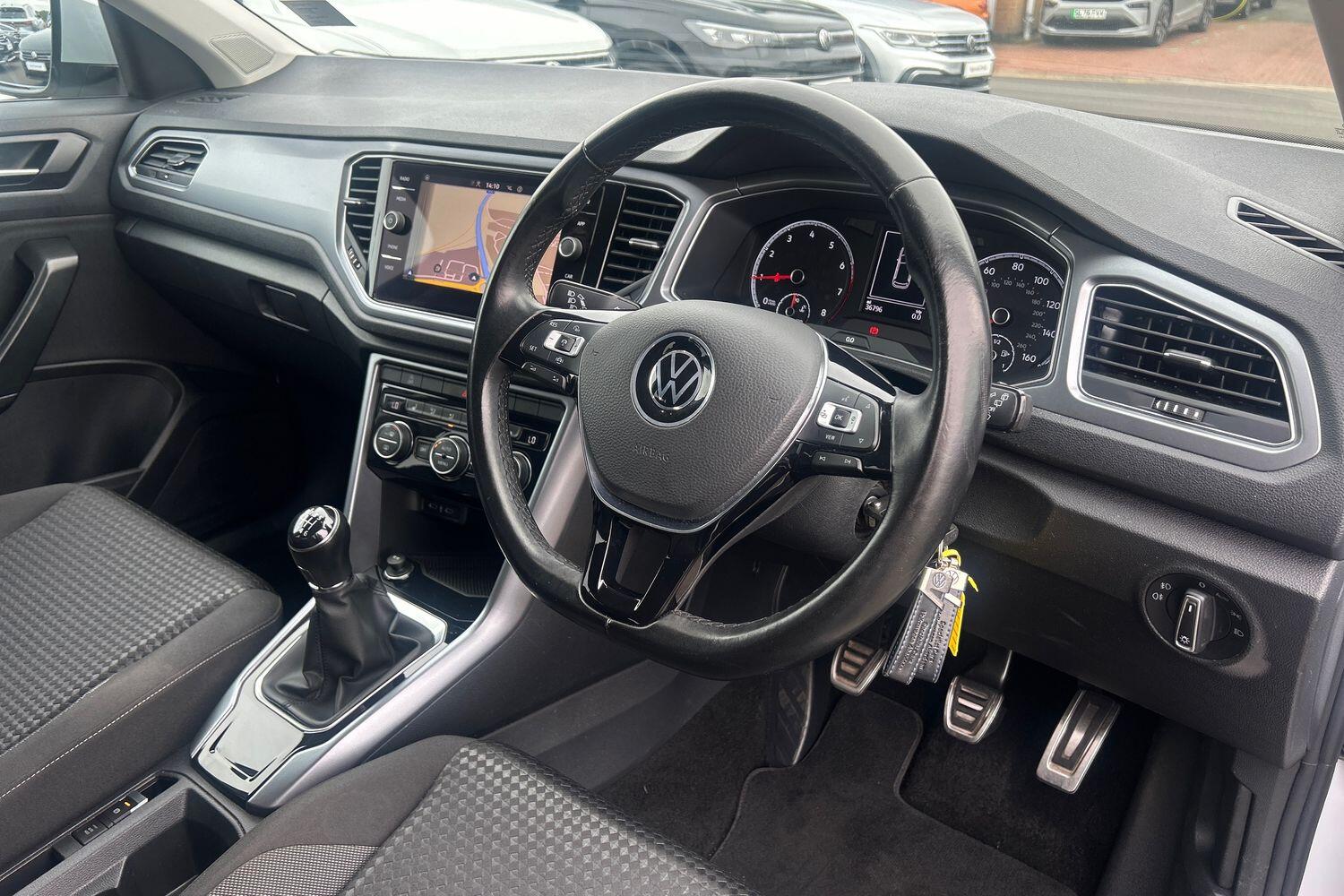 Used Volkswagen T-Roc 2022 for sale - 75915880: Photo 6