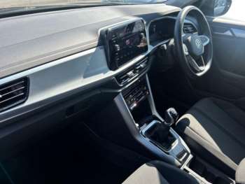 Used Volkswagen T-Roc 2023 for sale - 74895170: Photo