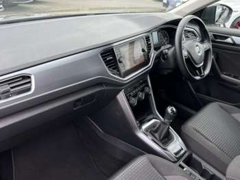 Used Volkswagen T-Roc 2022 for sale - 75002512: Photo