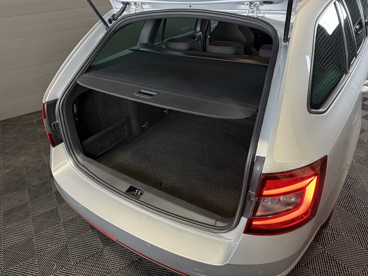 Used Skoda Octavia 2017 for sale - 77643692: Photo 38