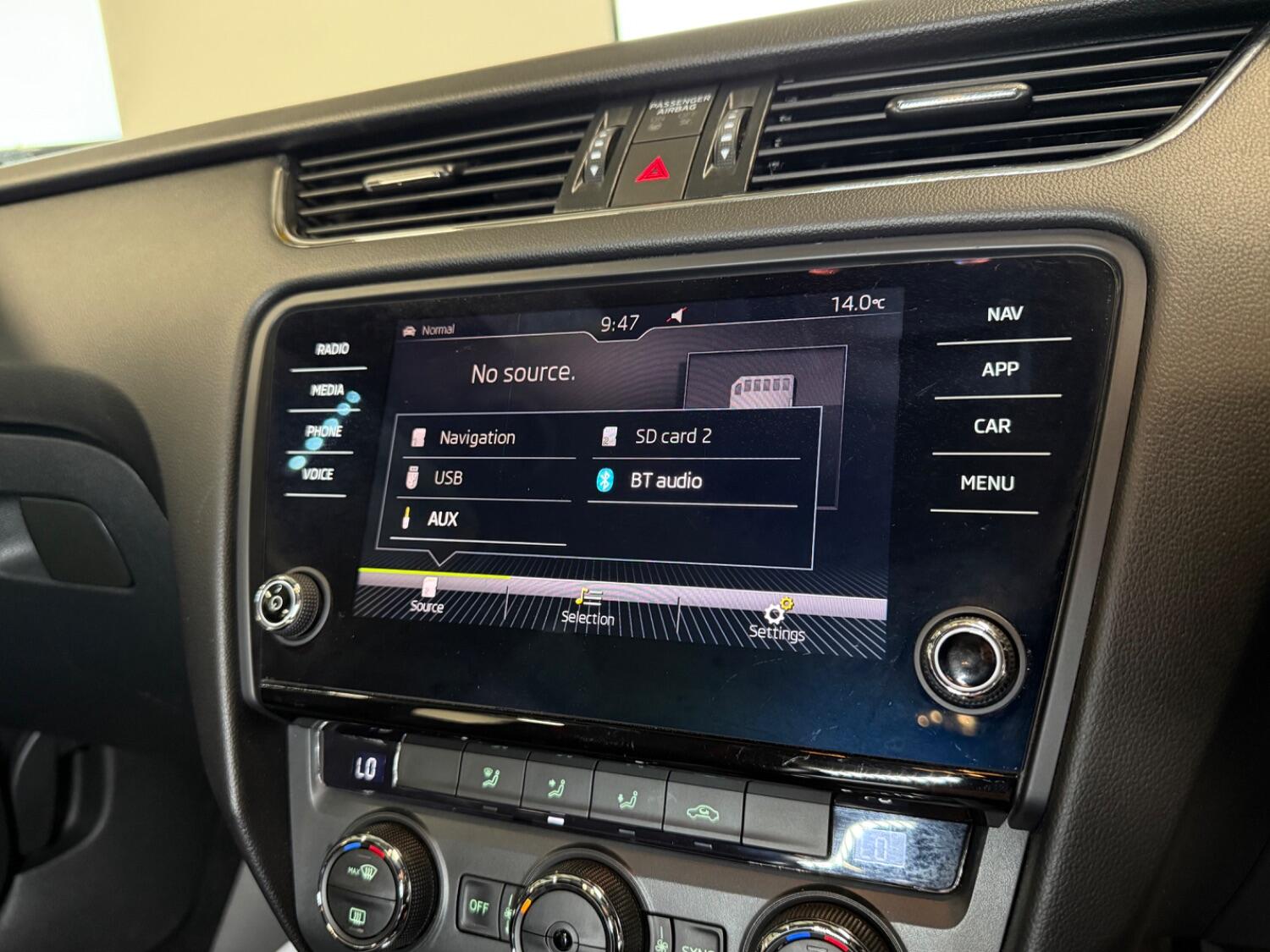 Used Skoda Octavia 2015 for sale - 76605621: Photo 49