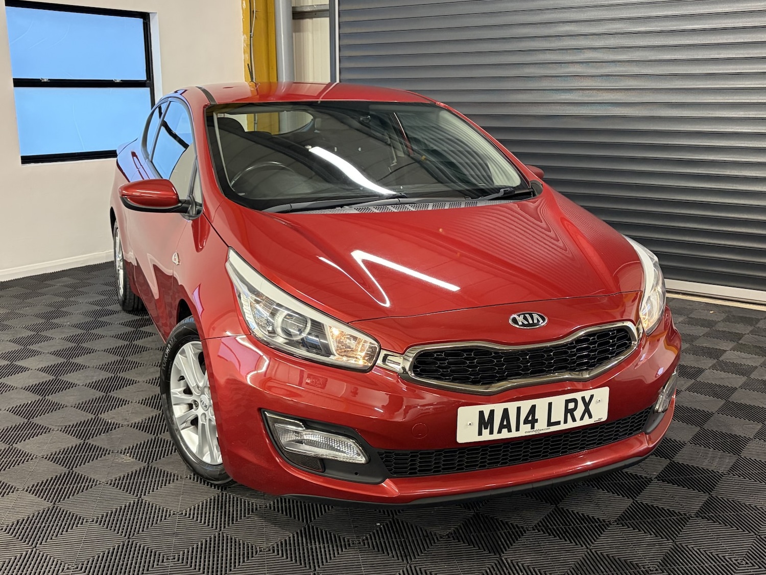 Used Kia Pro Ceed 2014 for sale - 76687136: Photo 2