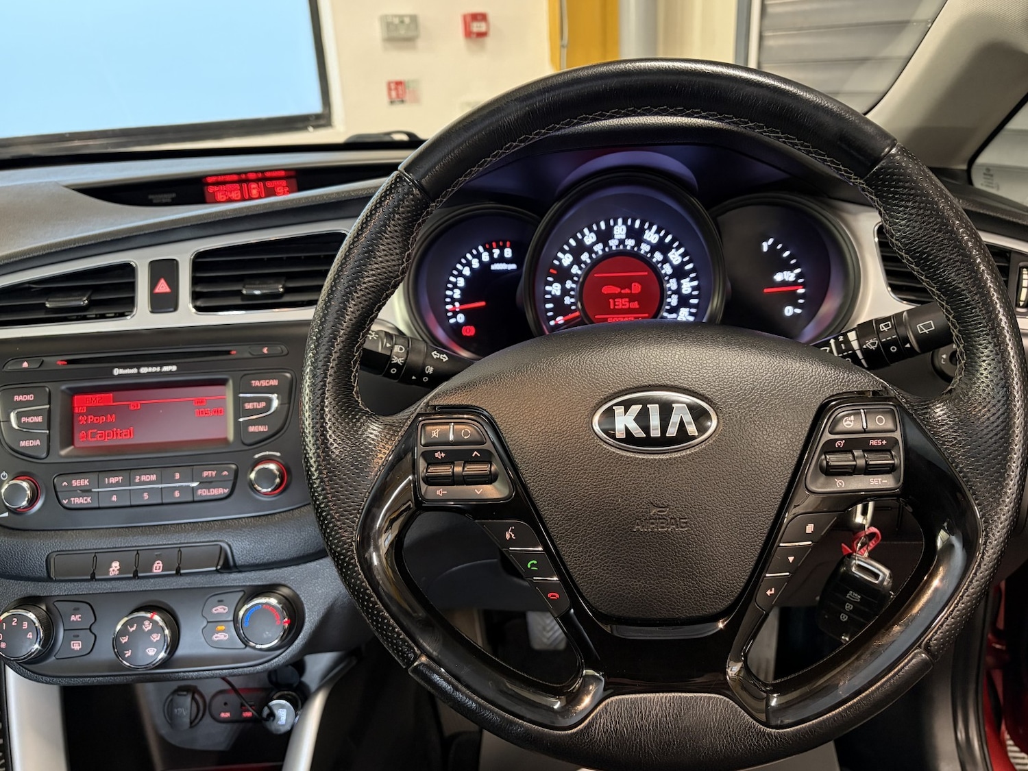 Used Kia Pro Ceed 2014 for sale - 76687136: Photo 21