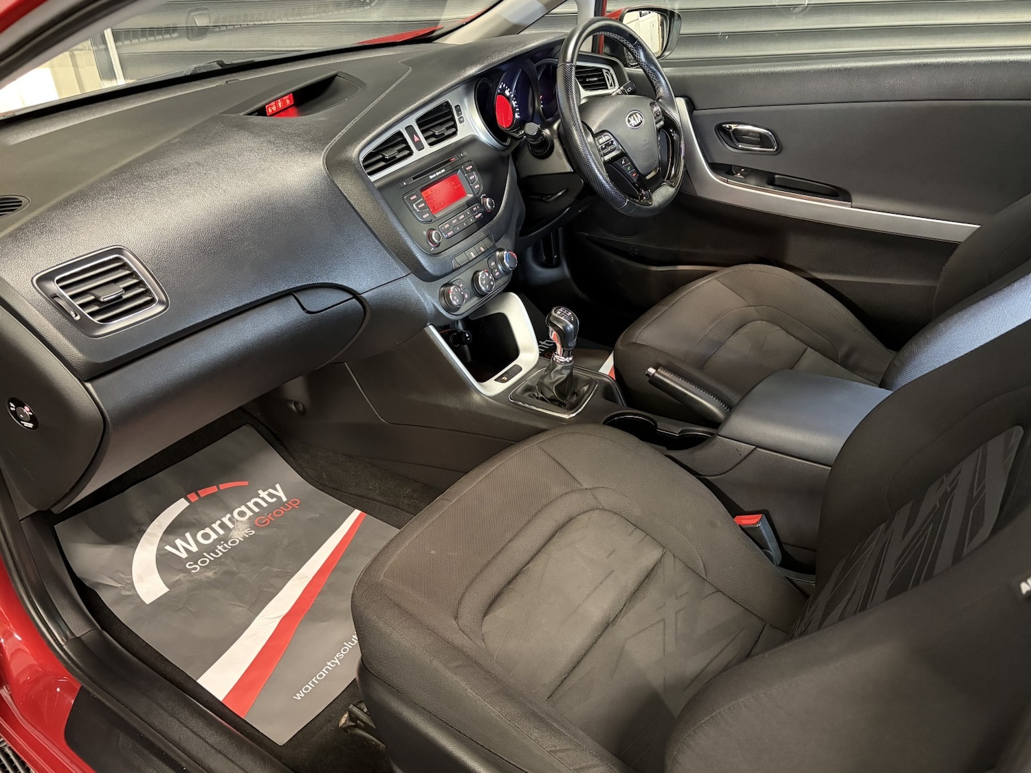 Used Kia Pro Ceed 2014 for sale - 76687136: Photo 23