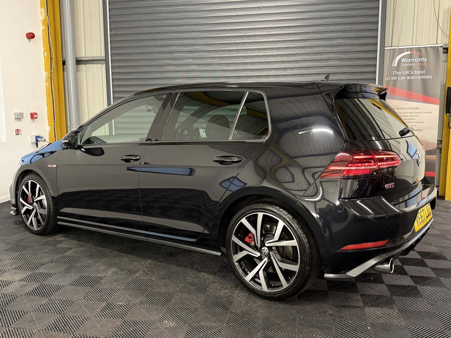 Used Volkswagen Golf 2017 for sale - 76725725: Photo 21