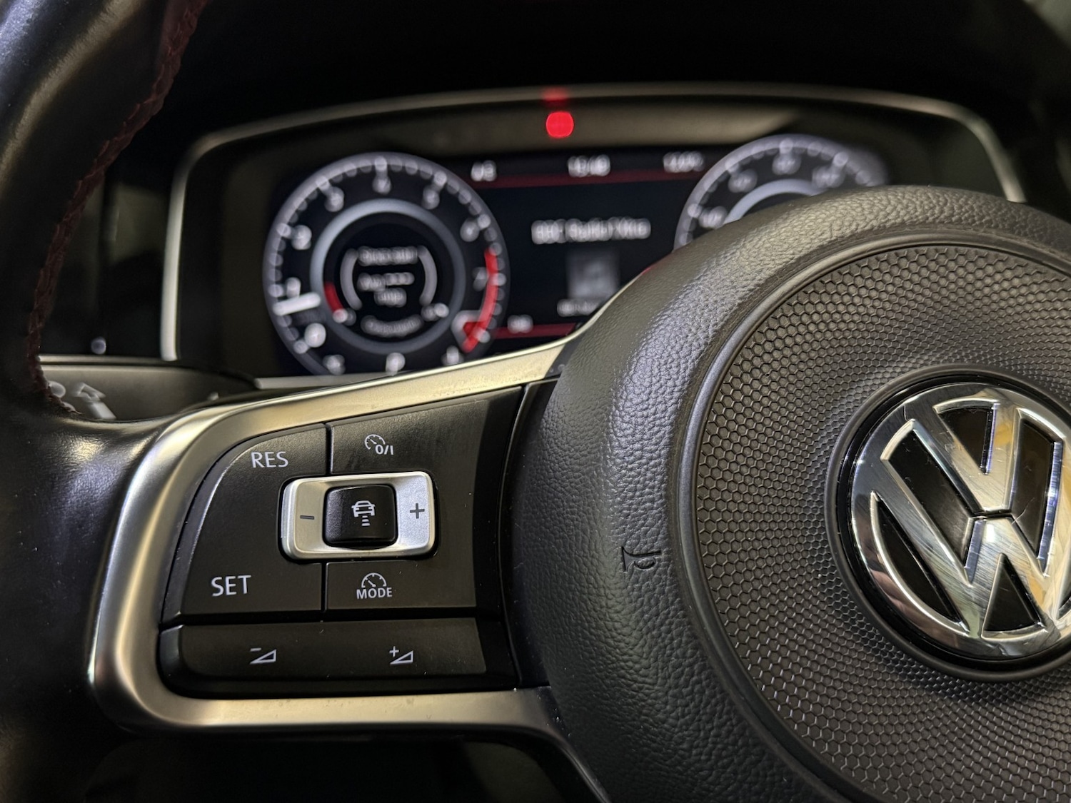 Used Volkswagen Golf 2017 for sale - 76725725: Photo 26