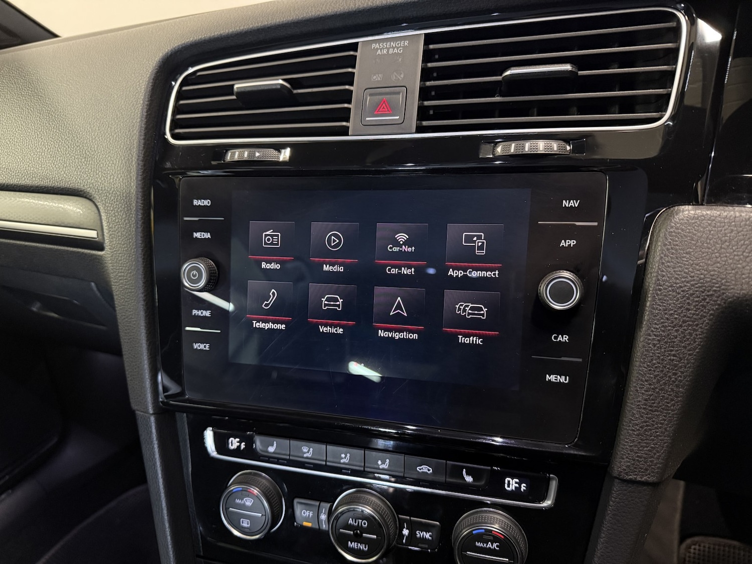 Used Volkswagen Golf 2017 for sale - 76725725: Photo 29