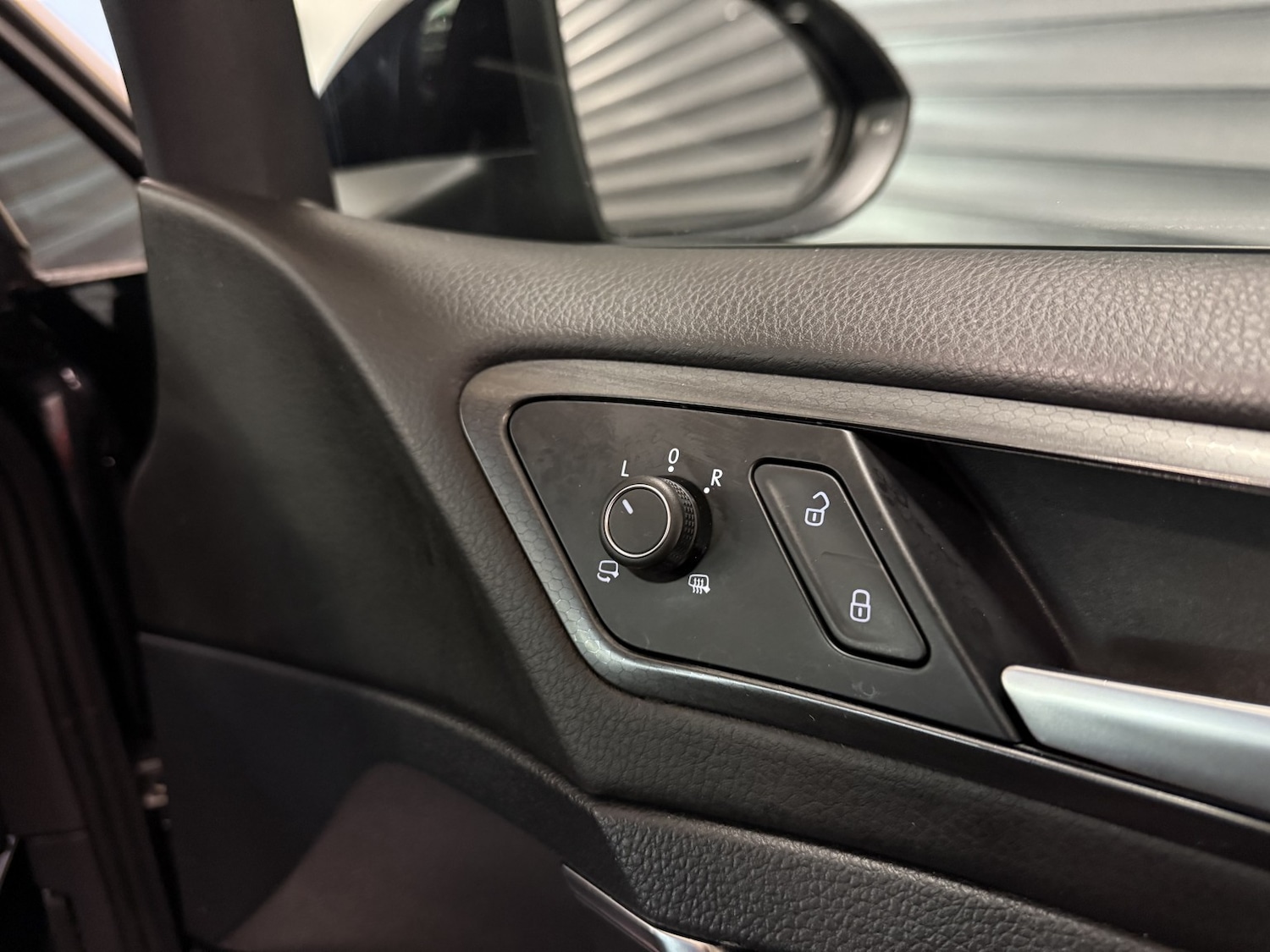 Used Volkswagen Golf 2017 for sale - 76725725: Photo 31