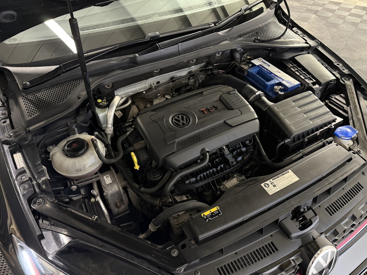 Used Volkswagen Golf 2017 for sale - 76725725: Photo 38