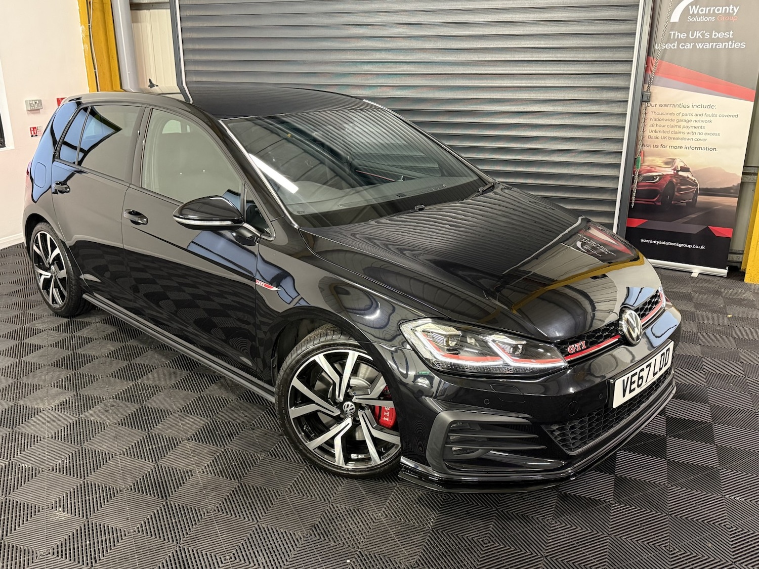 Used Volkswagen Golf 2017 for sale - 76725725: Photo 4