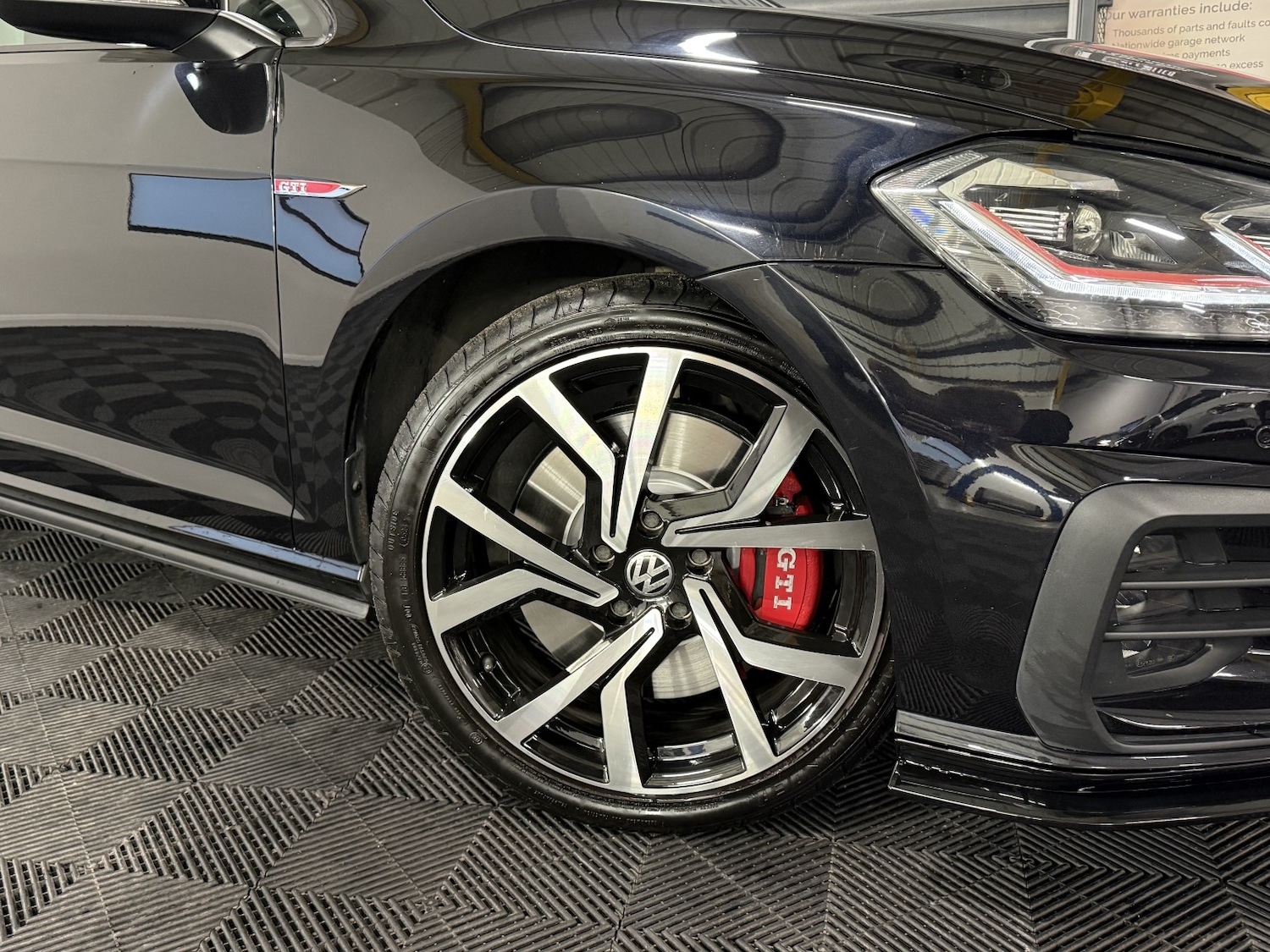 Used Volkswagen Golf 2017 for sale - 76725725: Photo 8