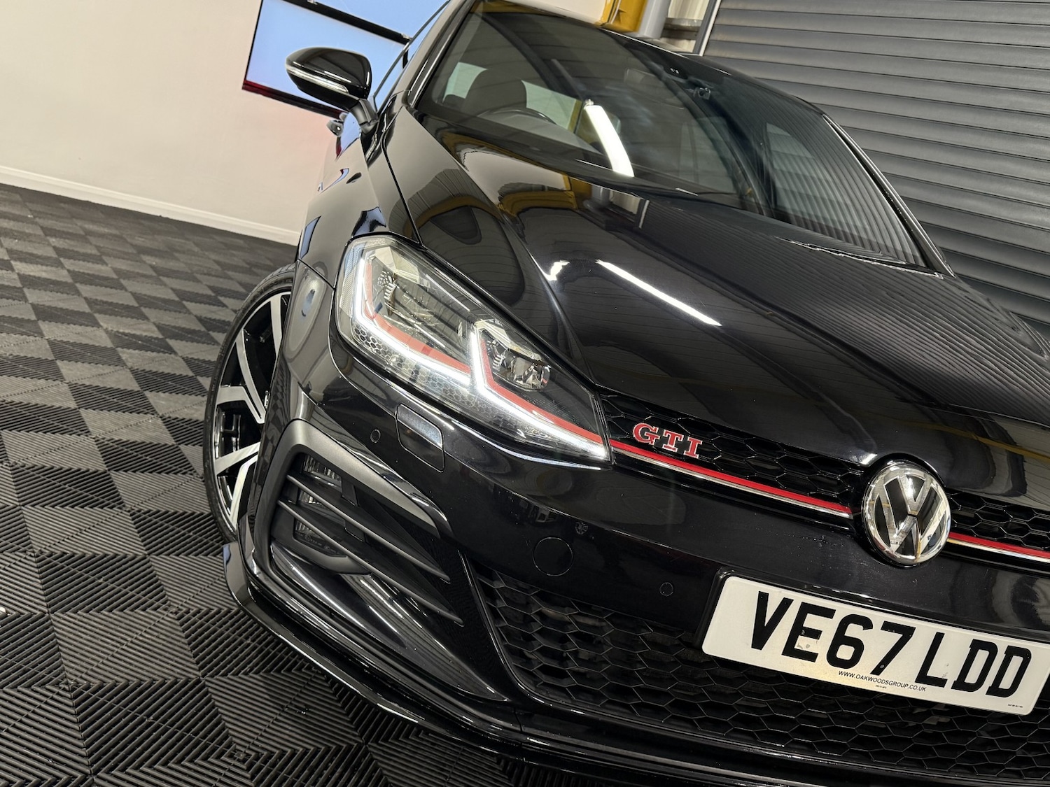 Used Volkswagen Golf 2017 for sale - 76725725: Photo 9