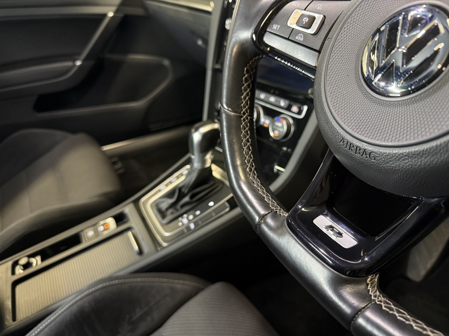 Used Volkswagen Golf 2018 for sale - 76605857: Photo 27