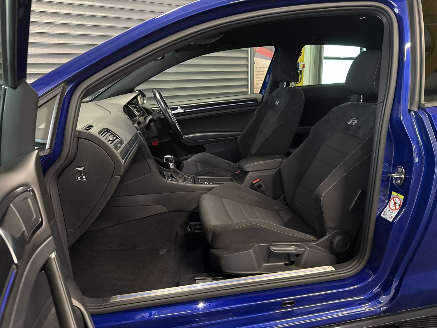 Used Volkswagen Golf 2018 for sale - 76605857: Photo 38