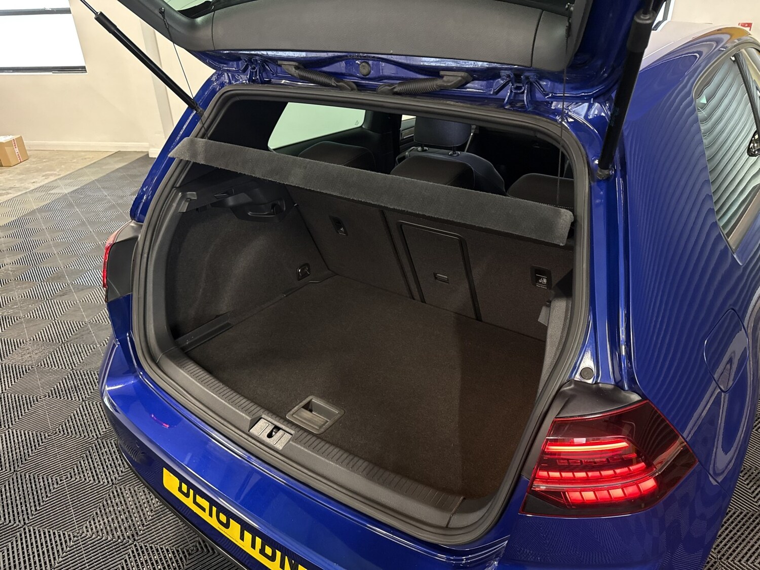 Used Volkswagen Golf 2018 for sale - 76605857: Photo 41