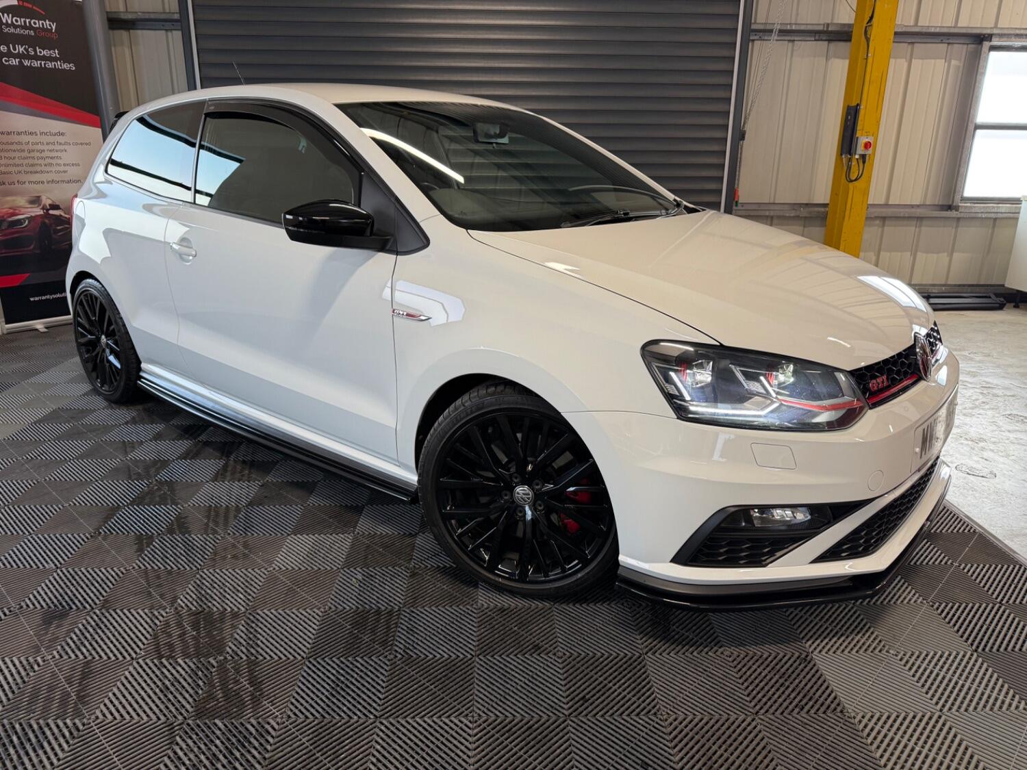 Used Volkswagen Polo 2015 for sale - 76605924: Photo 11