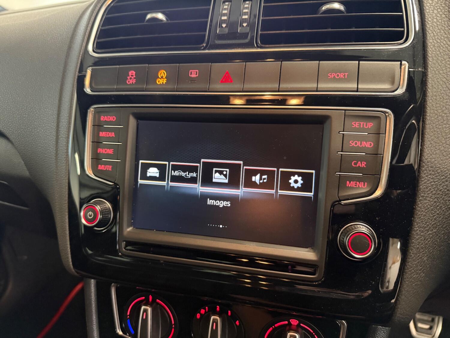 Used Volkswagen Polo 2015 for sale - 76605924: Photo 36