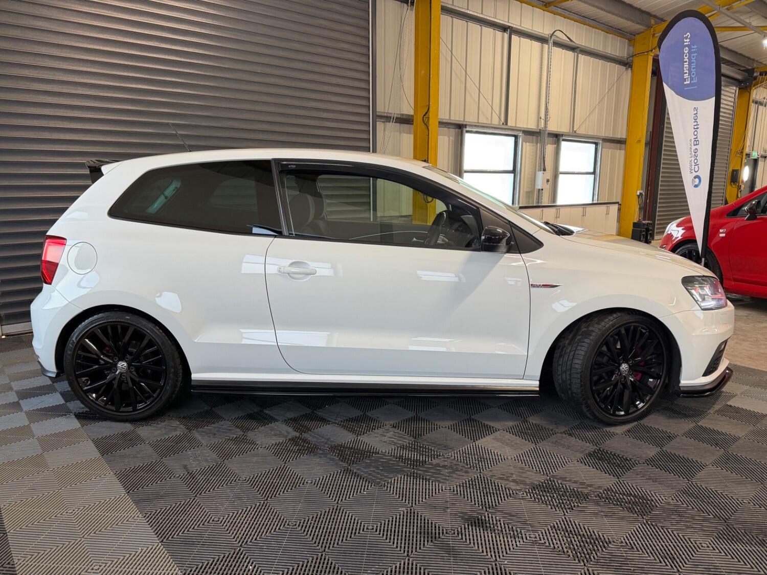 Used Volkswagen Polo 2015 for sale - 76605924: Photo 9