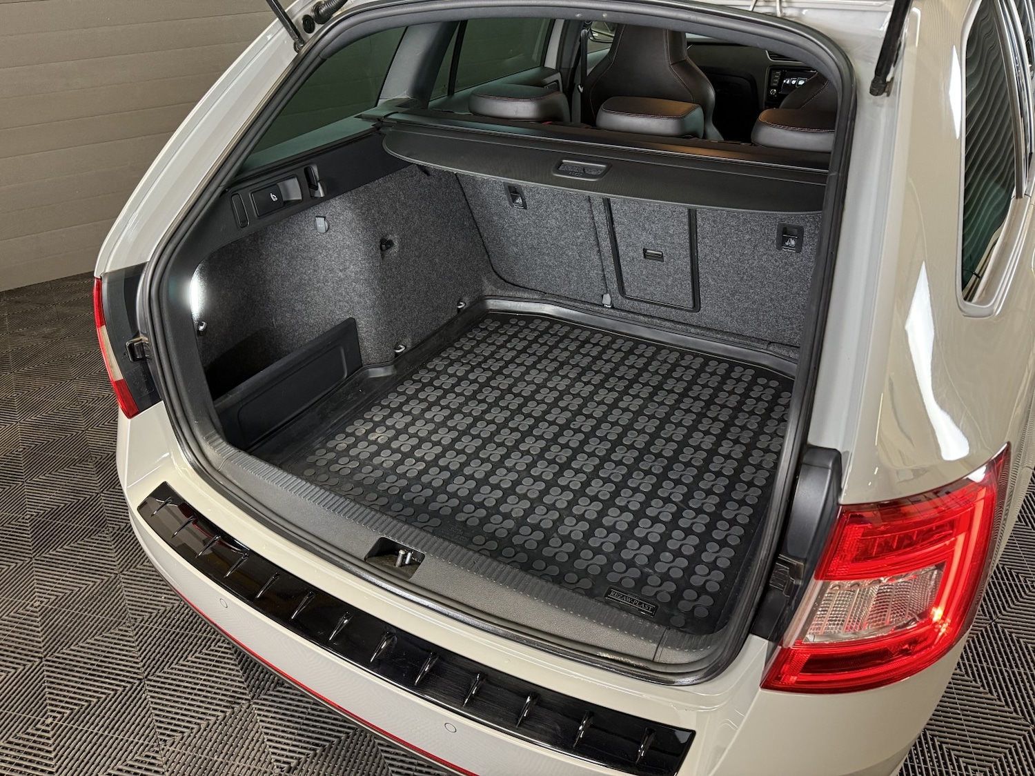 Used Skoda Octavia 2016 for sale - 77431385: Photo 43