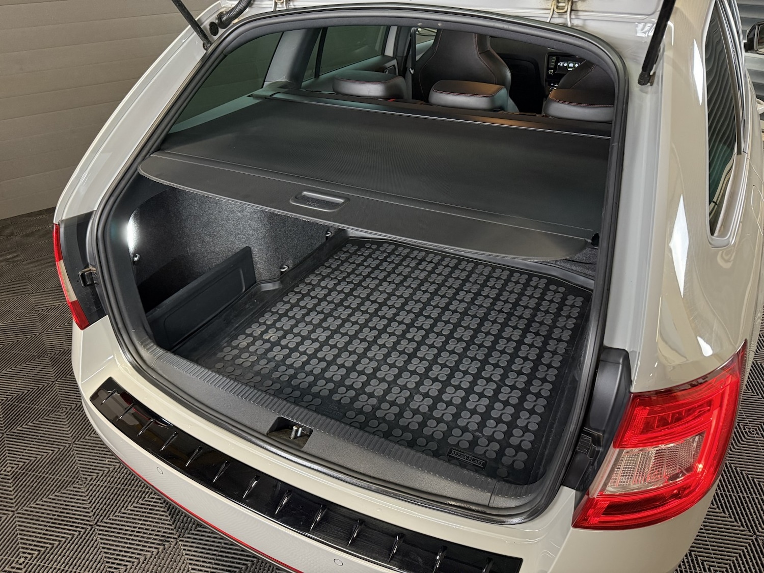 Used Skoda Octavia 2016 for sale - 77431385: Photo 44