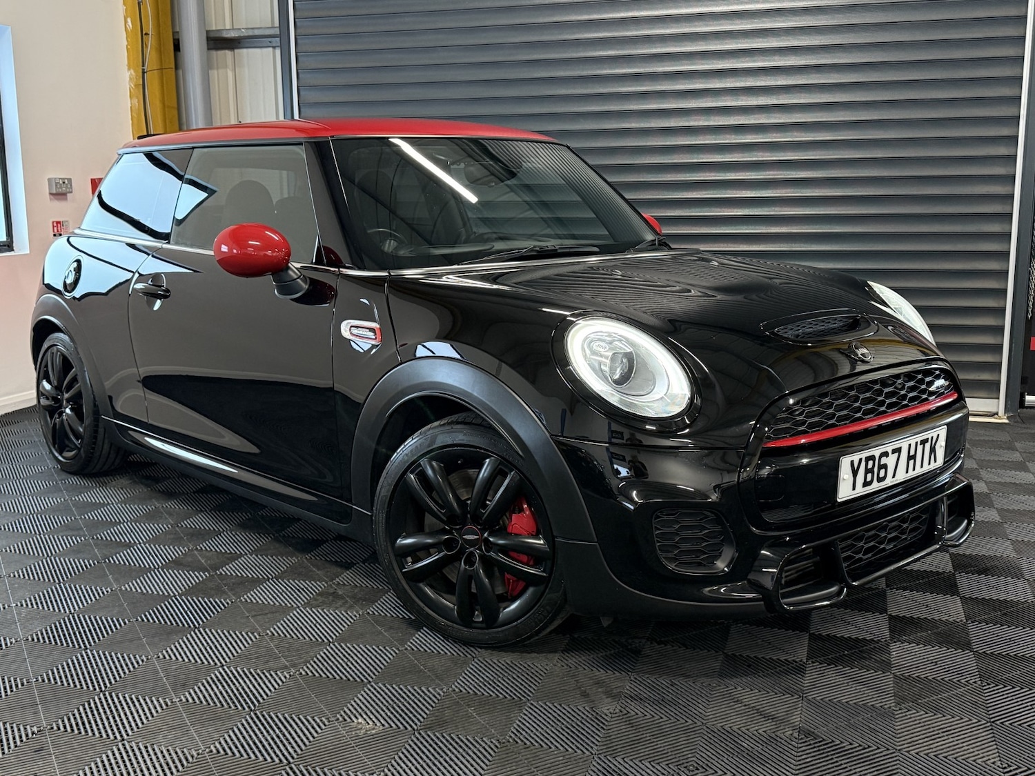 Used MINI Hatch 2017 for sale - 76605963: Photo 2
