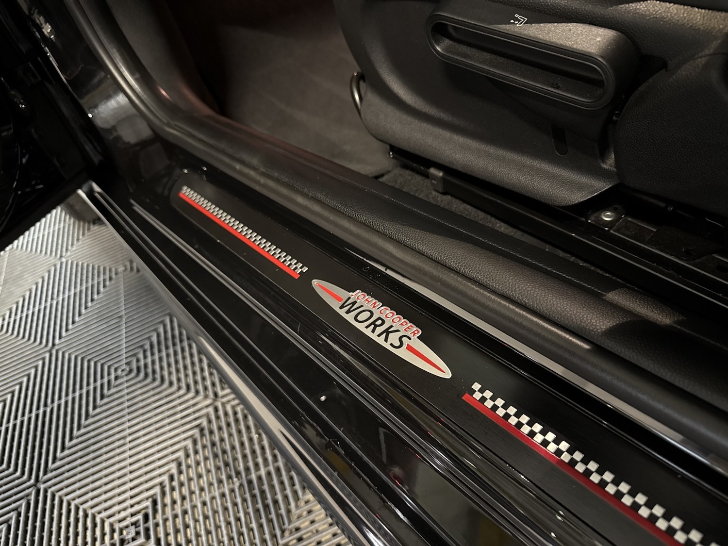 Used MINI Hatch 2017 for sale - 76605963: Photo 71