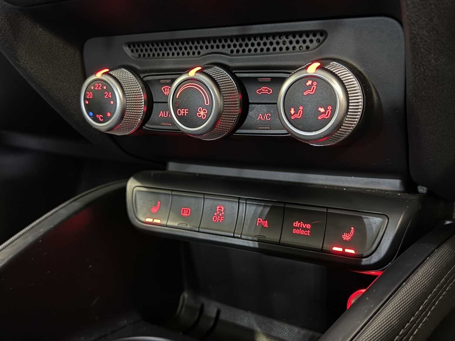 Used Audi A1 2015 for sale - 77173084: Photo 24