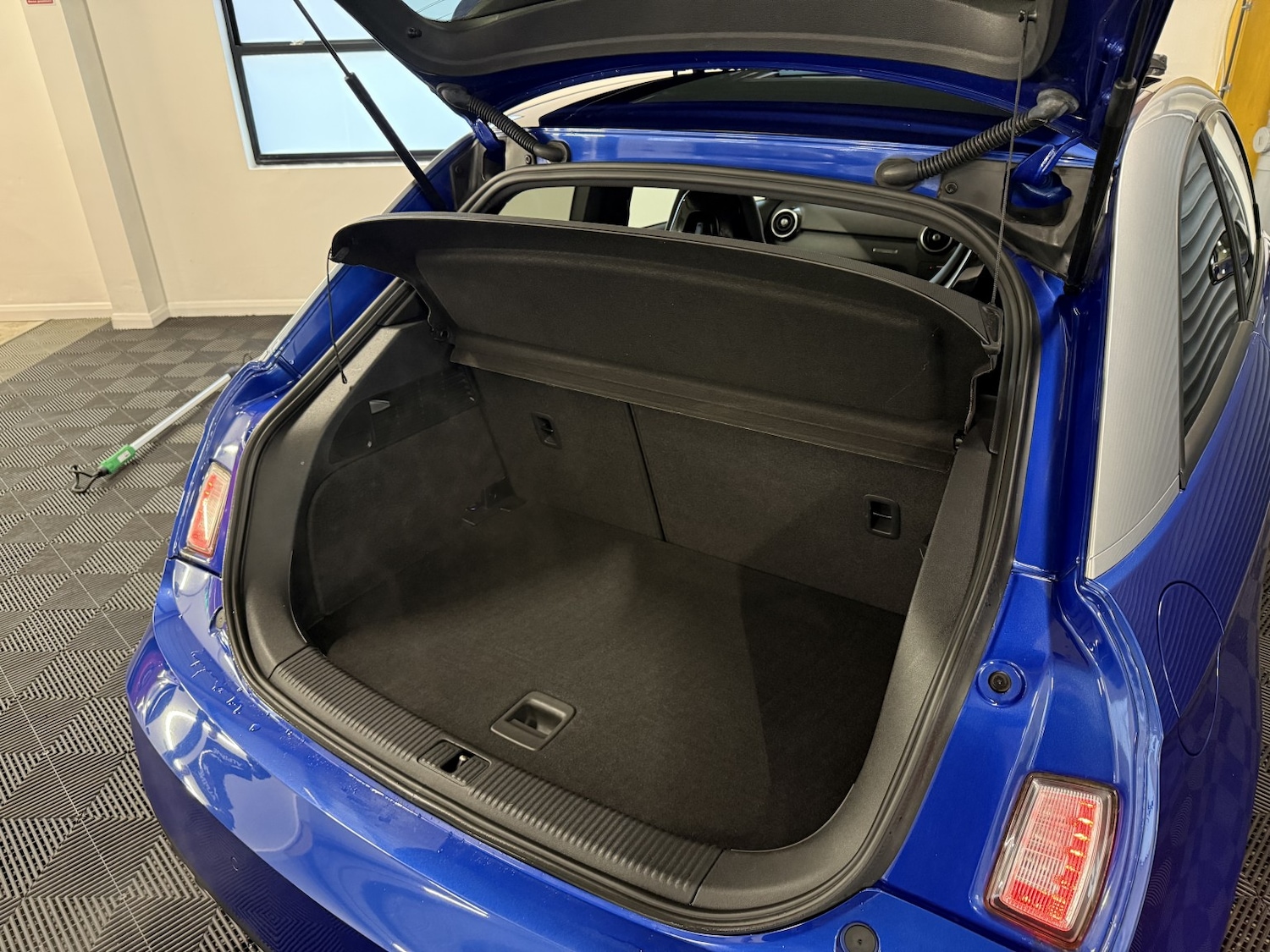 Used Audi A1 2015 for sale - 77173084: Photo 38