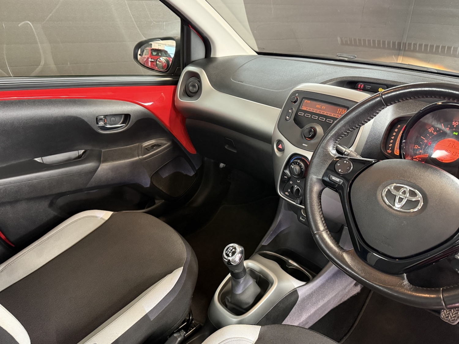 Used Toyota AYGO 2018 for sale - 78182854: Photo 14