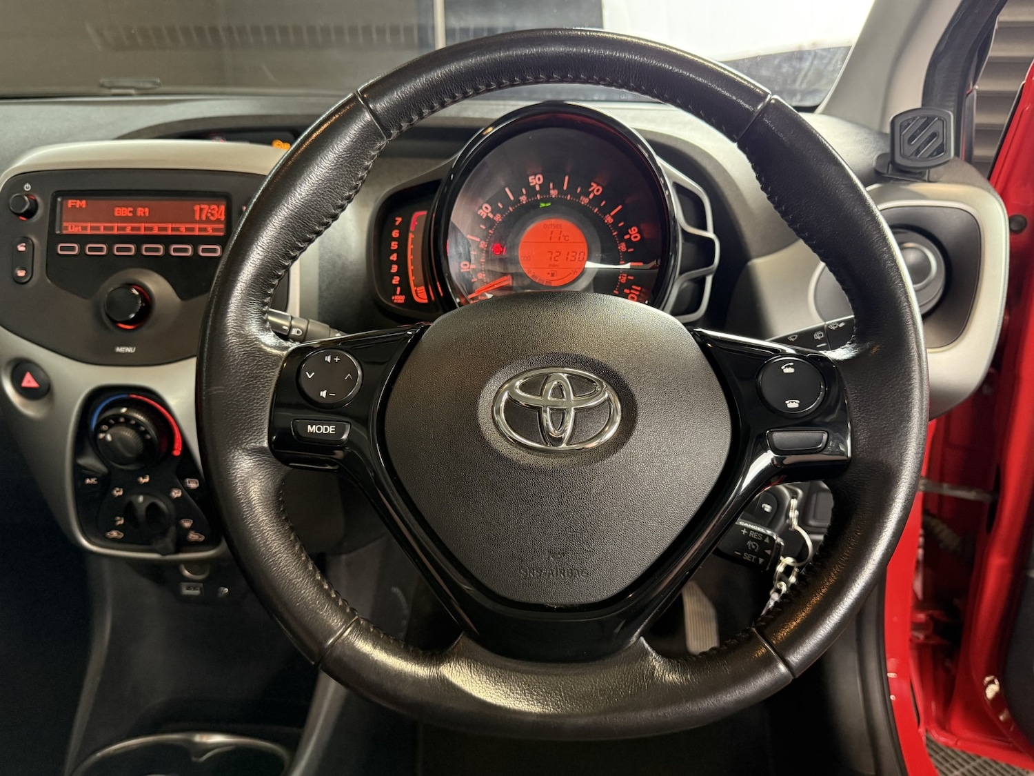 Used Toyota AYGO 2018 for sale - 78182854: Photo 18