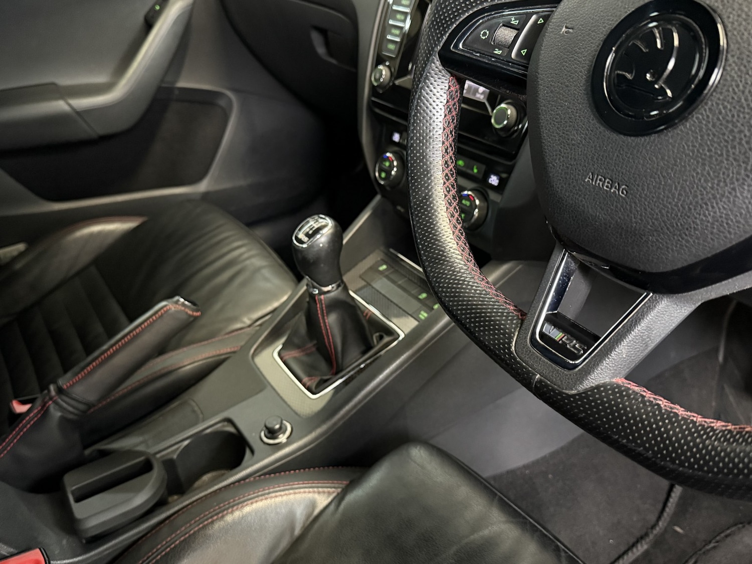 Used Skoda Octavia 2015 for sale - 77417211: Photo 25