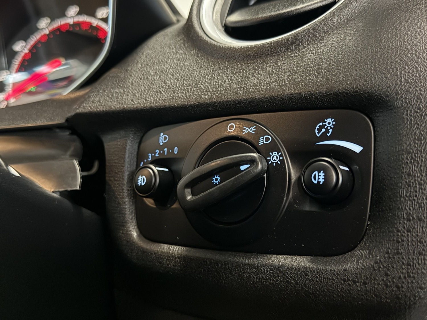 Used Ford Fiesta 2017 for sale - 77201191: Photo 32