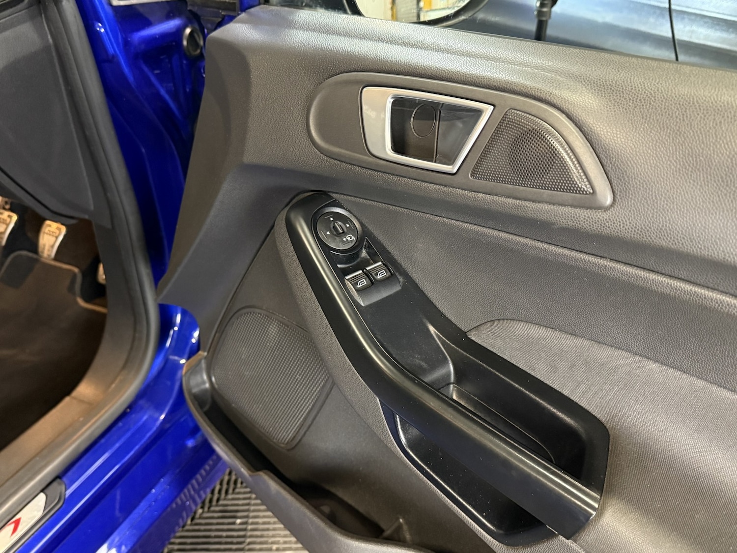 Used Ford Fiesta 2017 for sale - 77622506: Photo 32