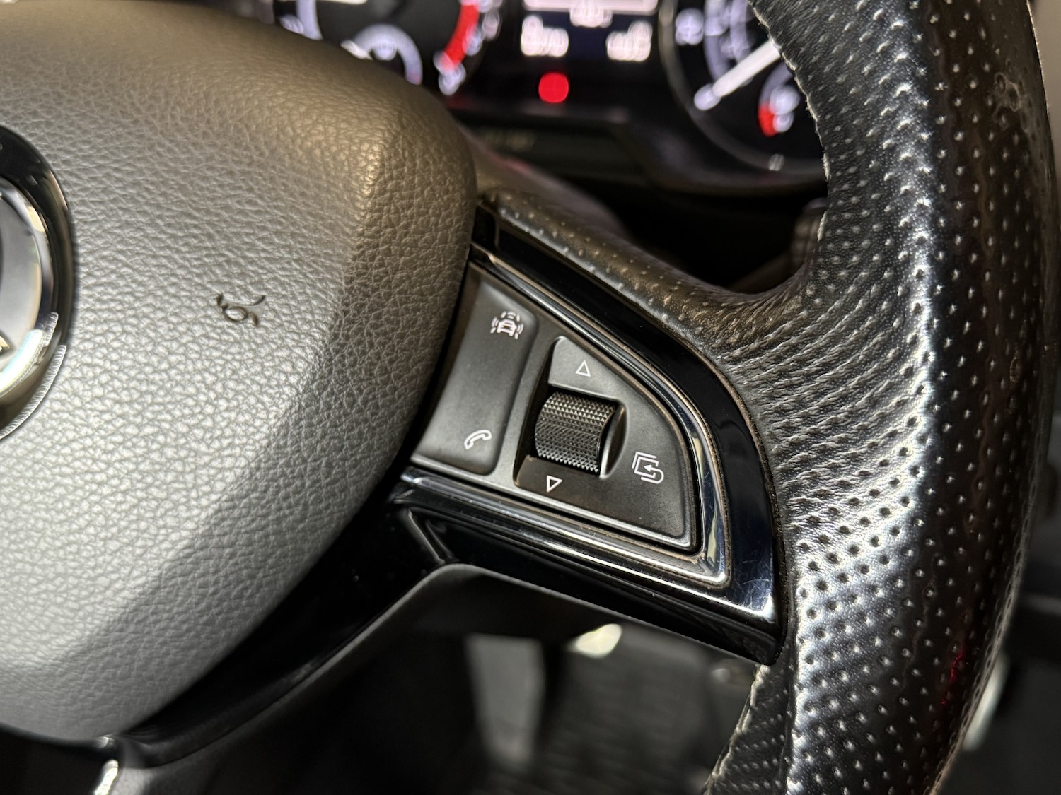 Used Skoda Octavia 2016 for sale - 76605821: Photo 62