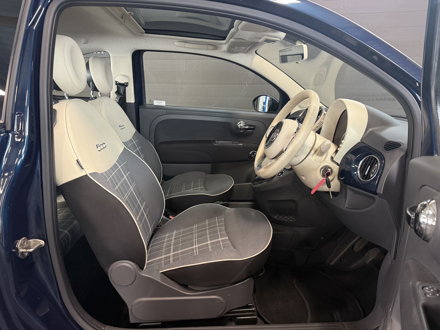 Used Fiat 500 2016 for sale - 78182861: Photo 23