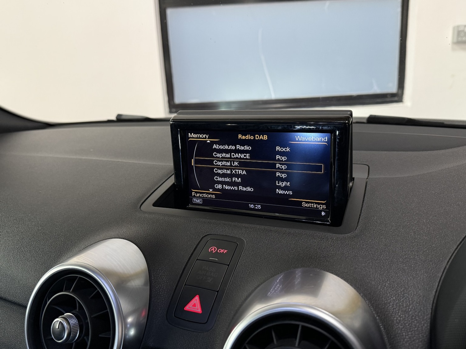 Used Audi S1 2014 for sale - 77179712: Photo 29