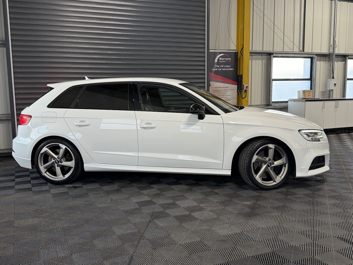 Used Audi A3 2017 for sale - 76605623: Photo 10