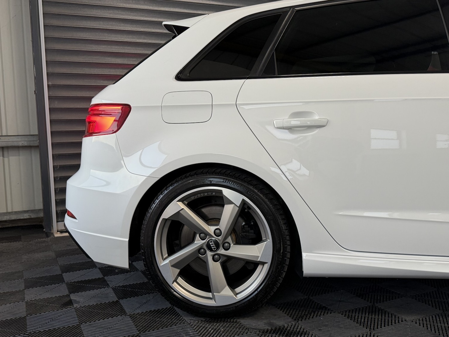 Used Audi A3 2017 for sale - 76605623: Photo 11