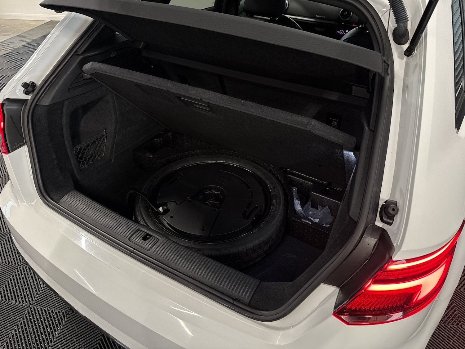 Used Audi A3 2017 for sale - 76605623: Photo 40