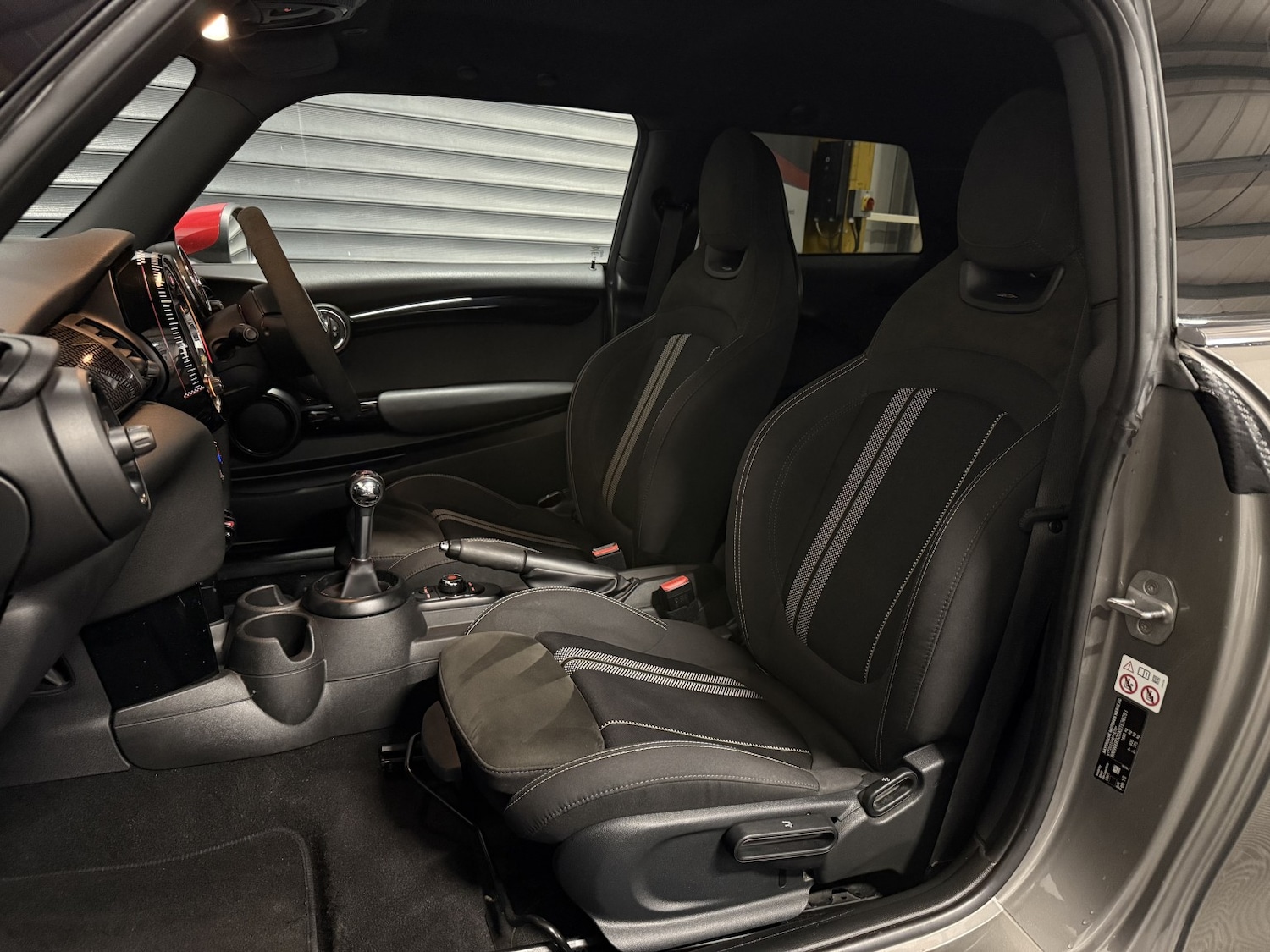 Used MINI Hatch 2018 for sale - 76618743: Photo 29