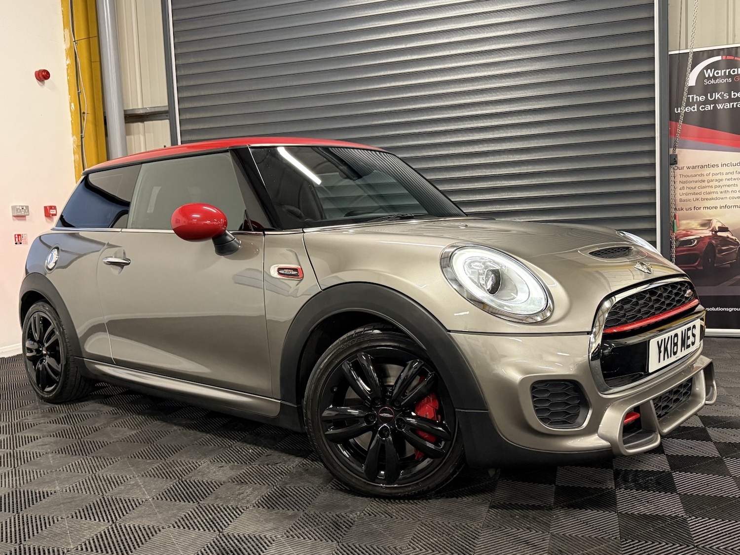 Used MINI Hatch 2018 for sale - 76618743: Photo 4