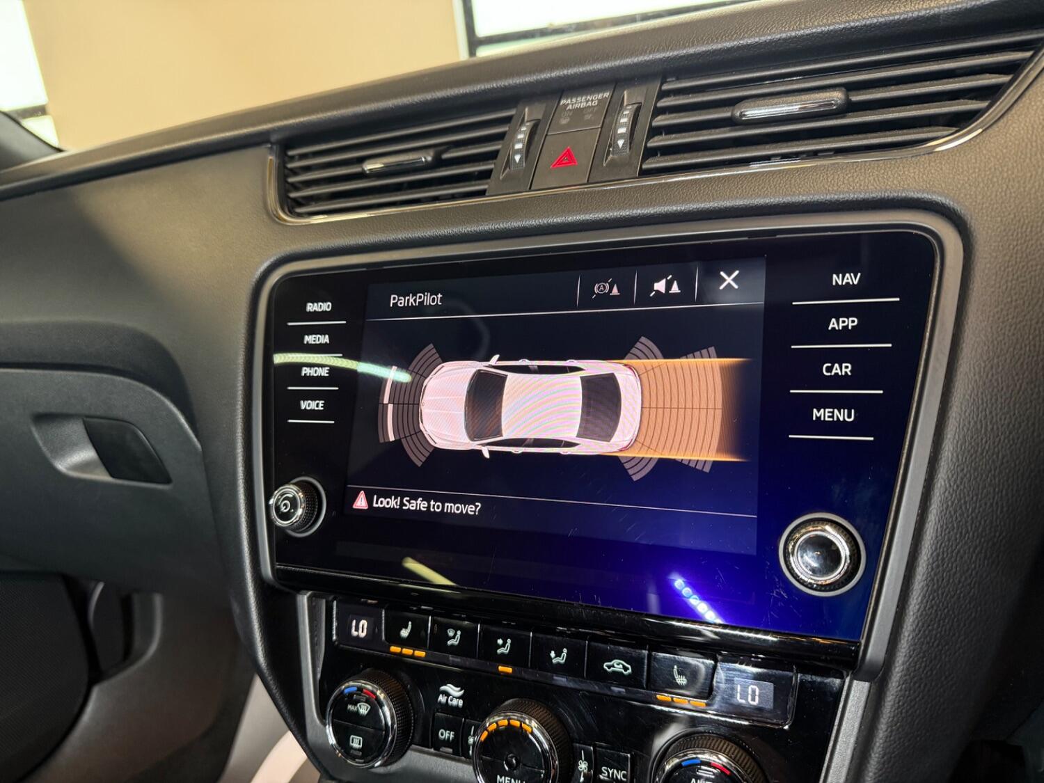 Used Skoda Octavia 2018 for sale - 76605711: Photo 44