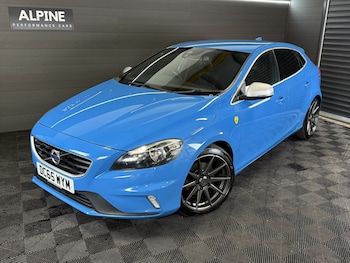 Used Volvo V40 2016 for sale - 77915738: Photo