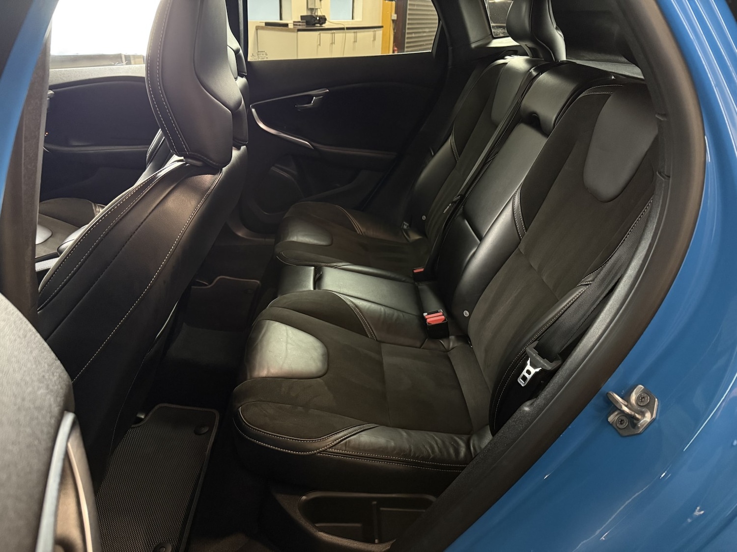 Used Volvo V40 2016 for sale - 77915738: Photo 32