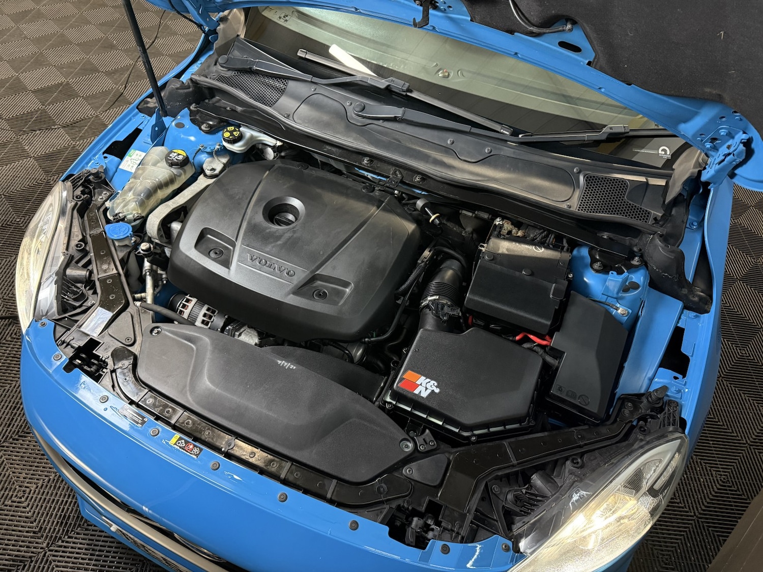 Used Volvo V40 2016 for sale - 77915738: Photo 37