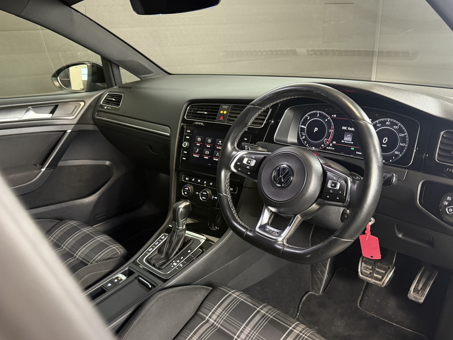 Used Volkswagen Golf 2018 for sale - 77508510: Photo 23