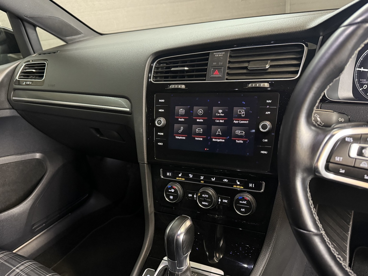 Used Volkswagen Golf 2018 for sale - 77508510: Photo 25